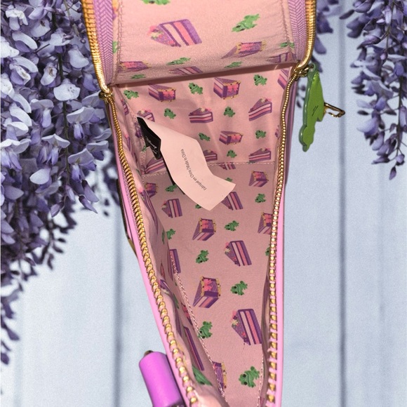 Disney Loungefly Tangled Cake bag and Card holder - Picture 5 of 7
